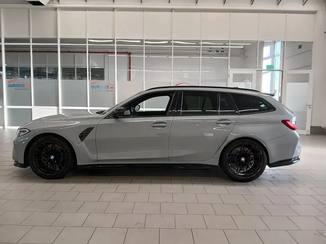 BMW M3 xDrive Competition Touring - Thumbnail 9