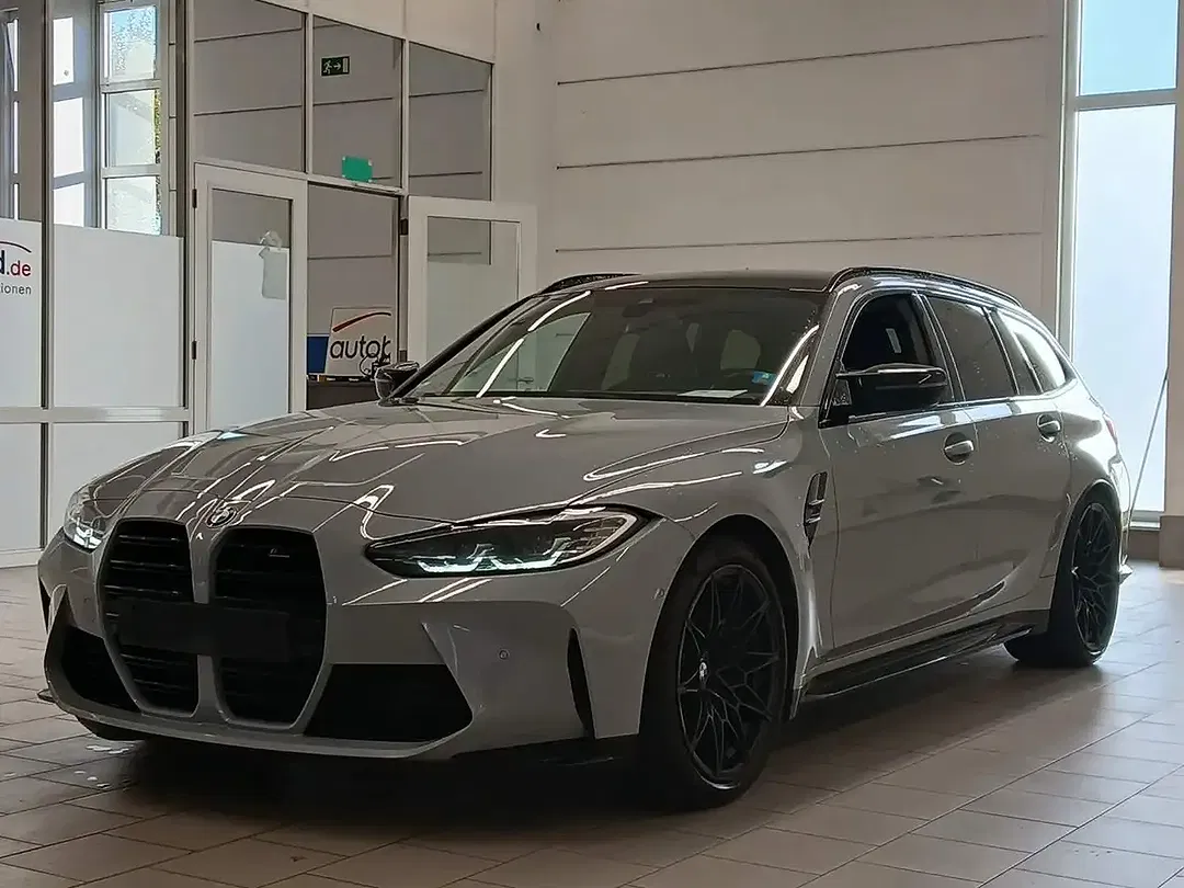 BMW M3 xDrive Competition Touring - Thumbnail 2
