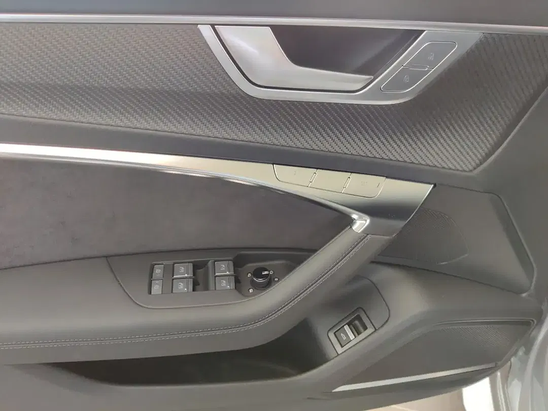 Audi RS6 tiptronic performance Avant - Thumbnail 10