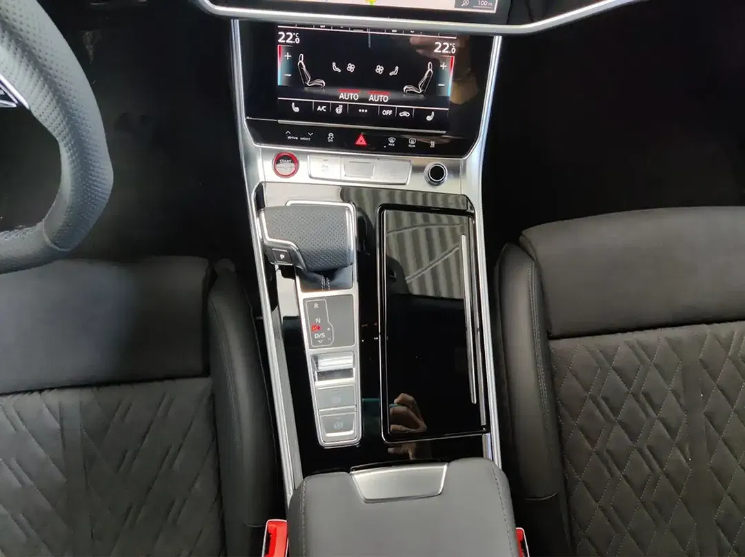 Audi RS6 tiptronic performance Avant - foto 13