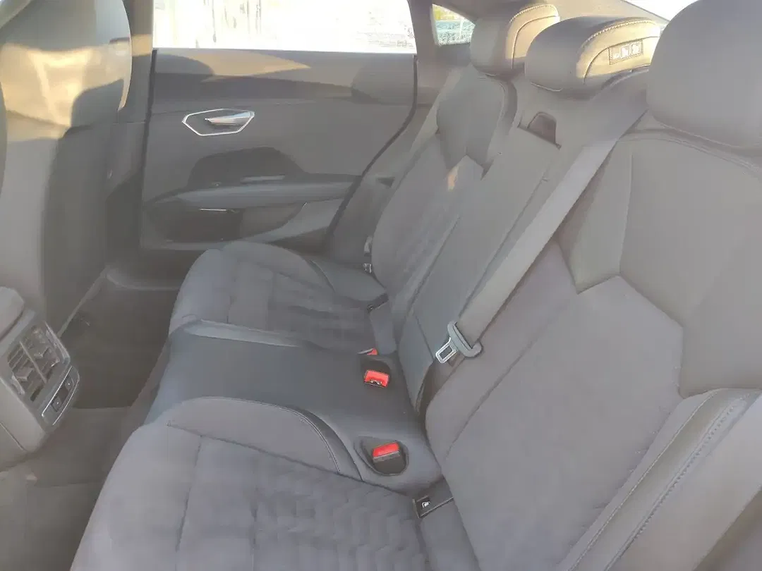 Audi RS e-tron GT quattro Matrix LED - Thumbnail 13