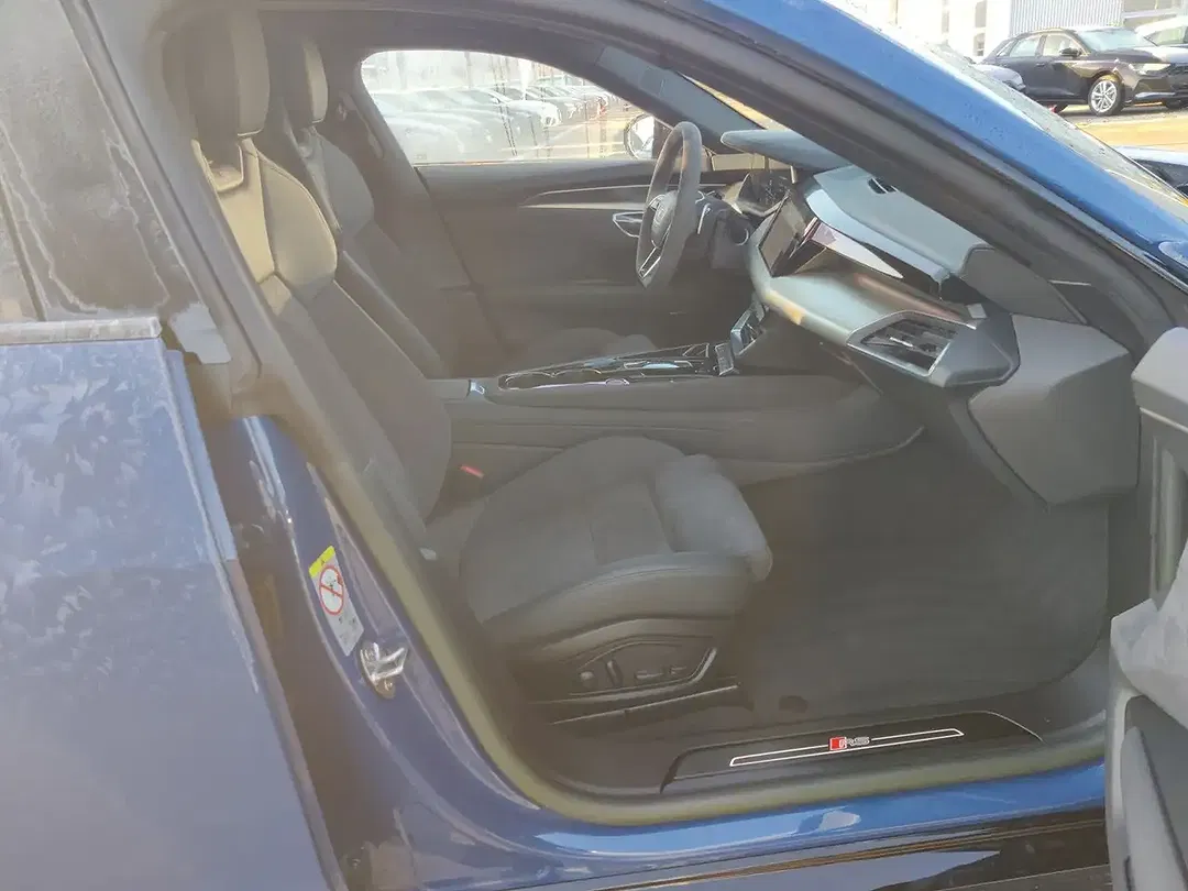 Audi RS e-tron GT quattro Matrix LED - foto 15