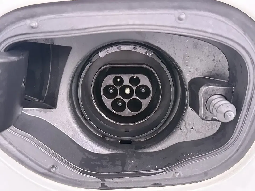 Volvo XC90 T8 AWD Plus Dark - Thumbnail 14