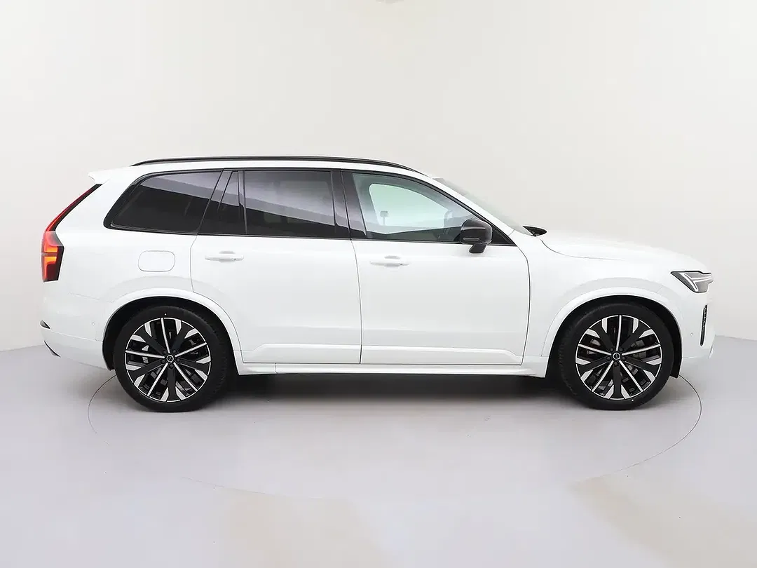 Volvo XC90 T8 AWD Plus Dark - Thumbnail 4