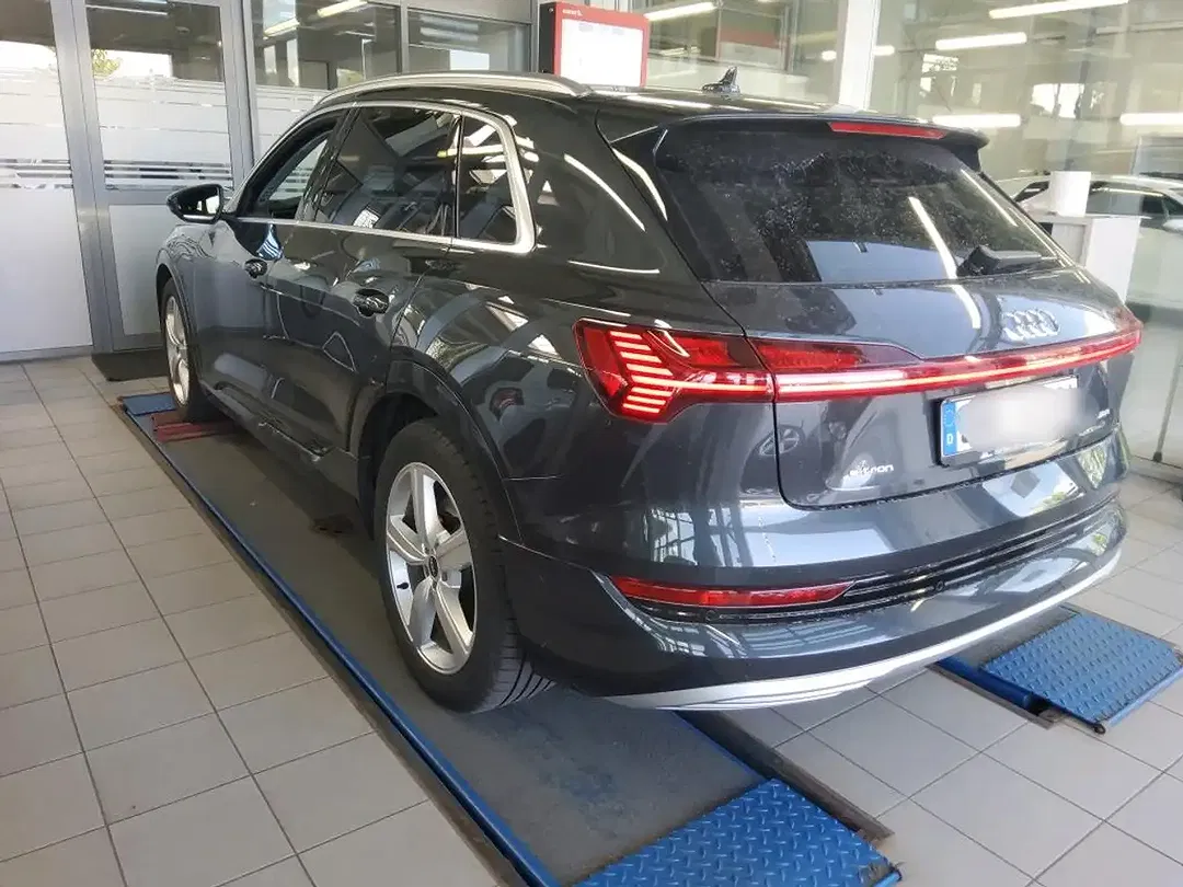 Audi e-tron 55 quattro advanced - Thumbnail 4