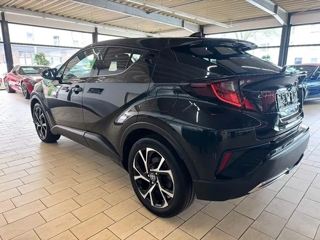 Toyota C-HR Hybrid Team Deutschland - Thumbnail 6