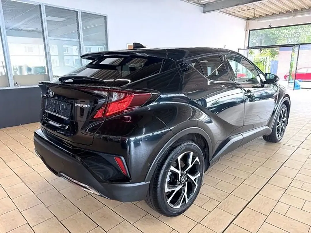 Toyota C-HR Hybrid Team Deutschland - Thumbnail 8