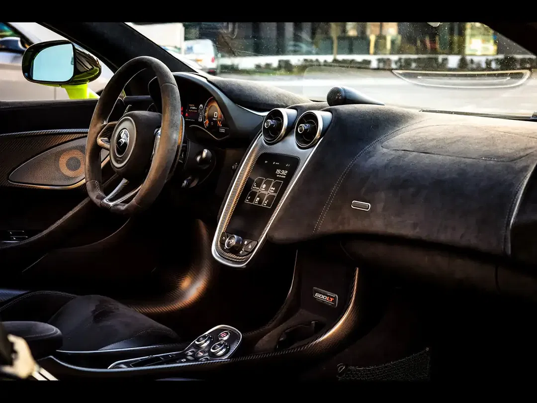 McLaren 600LT Spider - Thumbnail 10