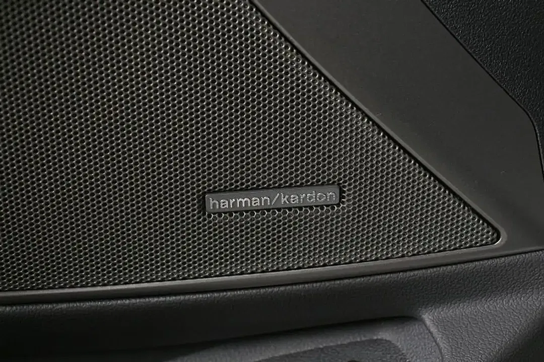 BMW M3 Competition - Thumbnail 14