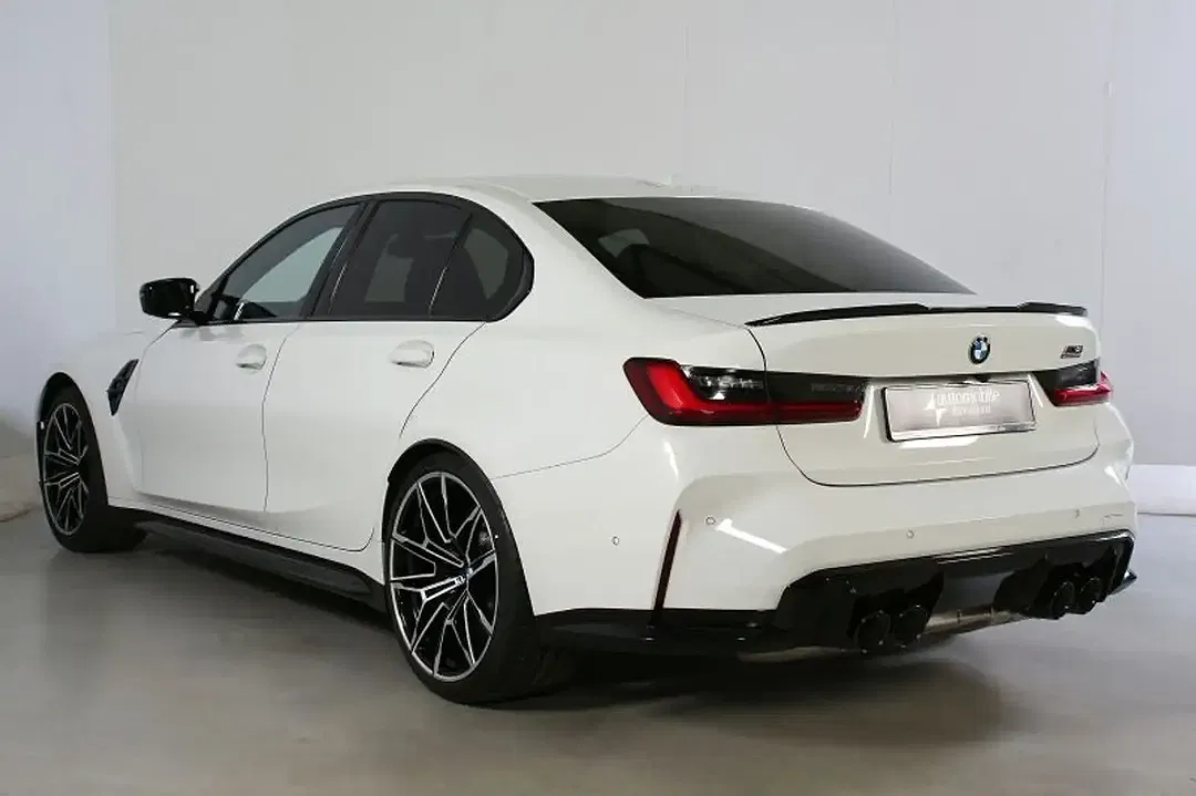 BMW M3 Competition - Thumbnail 3