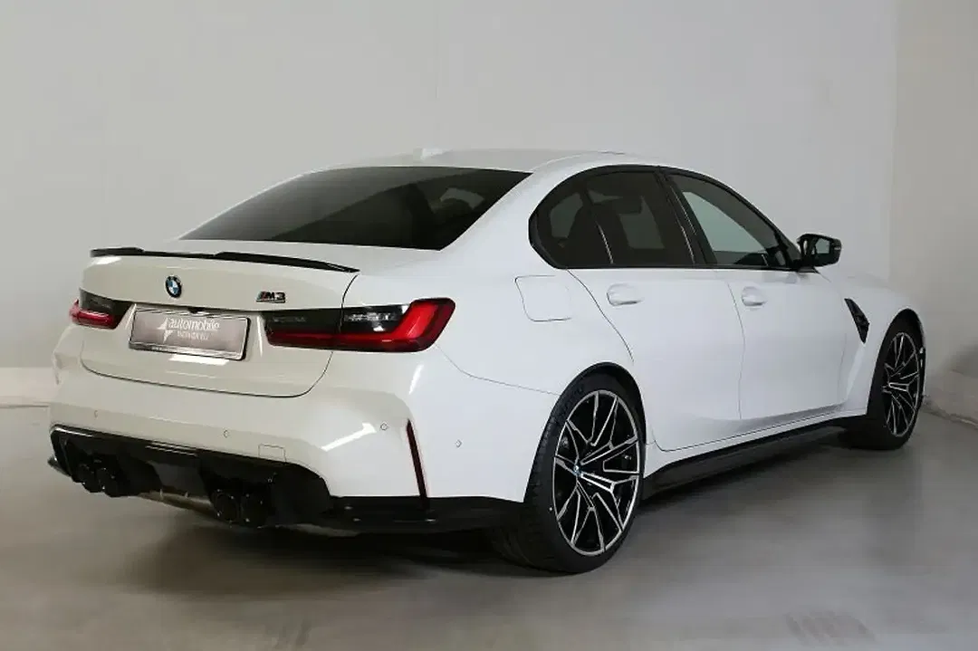 BMW M3 Competition - Thumbnail 4