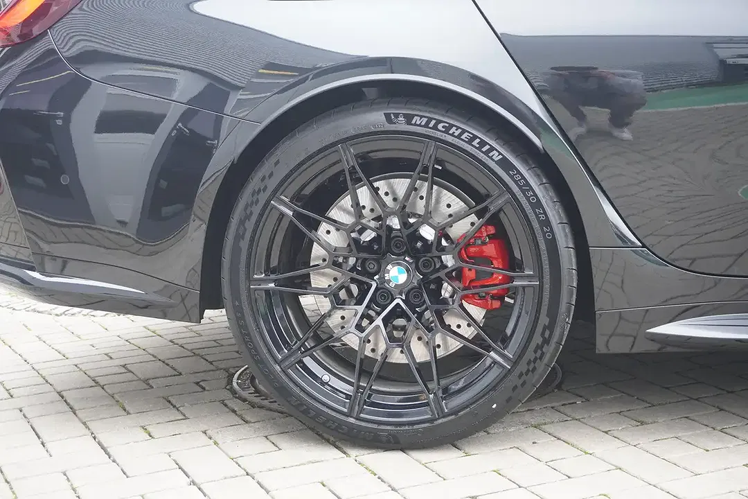 BMW M3 Competition Touring - foto 2