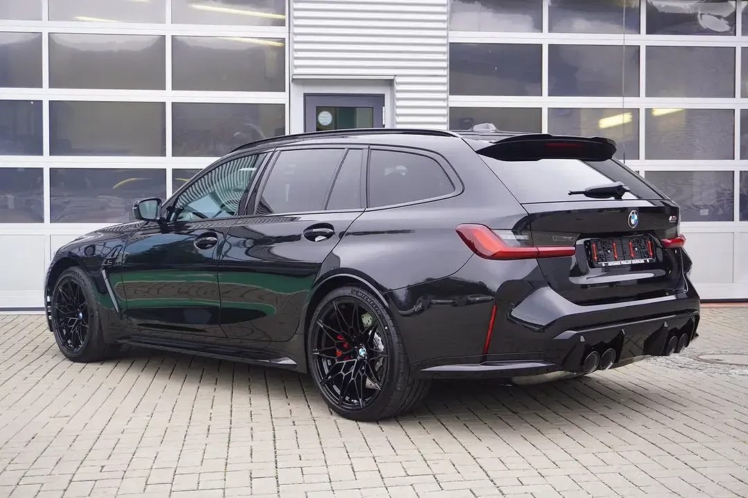 BMW M3 Competition Touring - Thumbnail 4