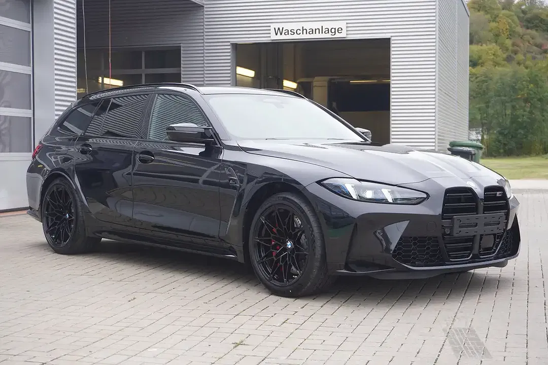 BMW M3 Competition Touring - Thumbnail 5