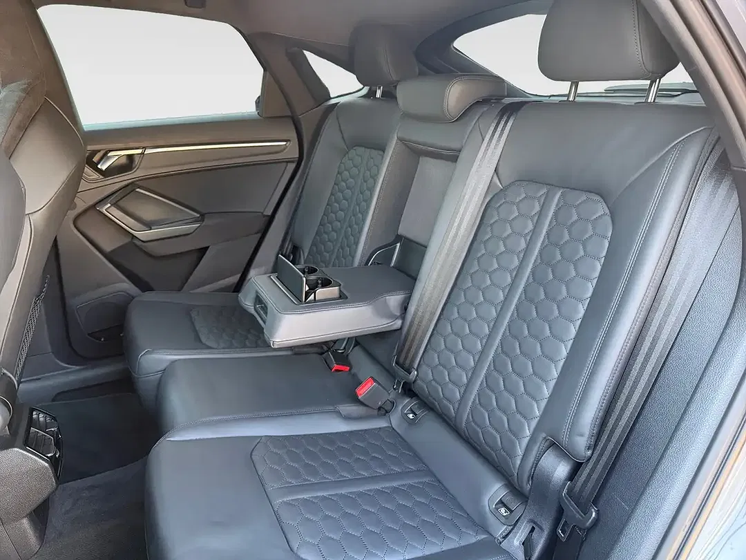Audi RS Q3 2.5 TFSI Sportback - Thumbnail 8