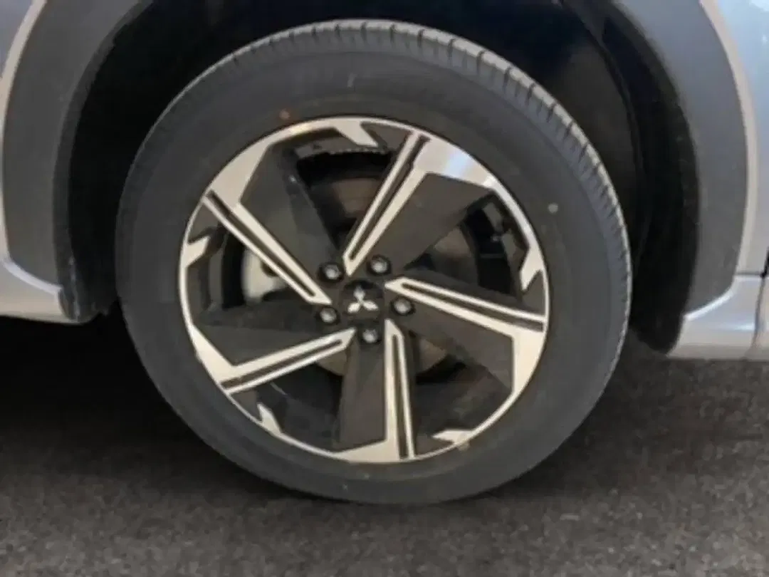 Mitsubishi Eclipse Cross PHEV AUT Select - Thumbnail 12