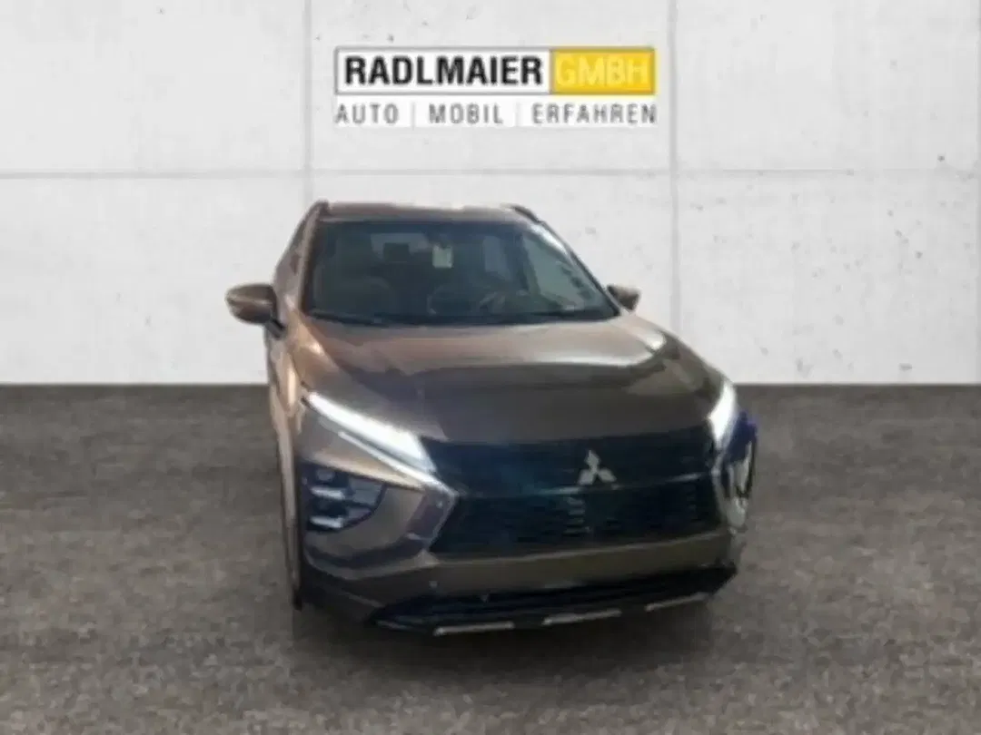 Mitsubishi Eclipse Cross PHEV AUT Select - Thumbnail 5