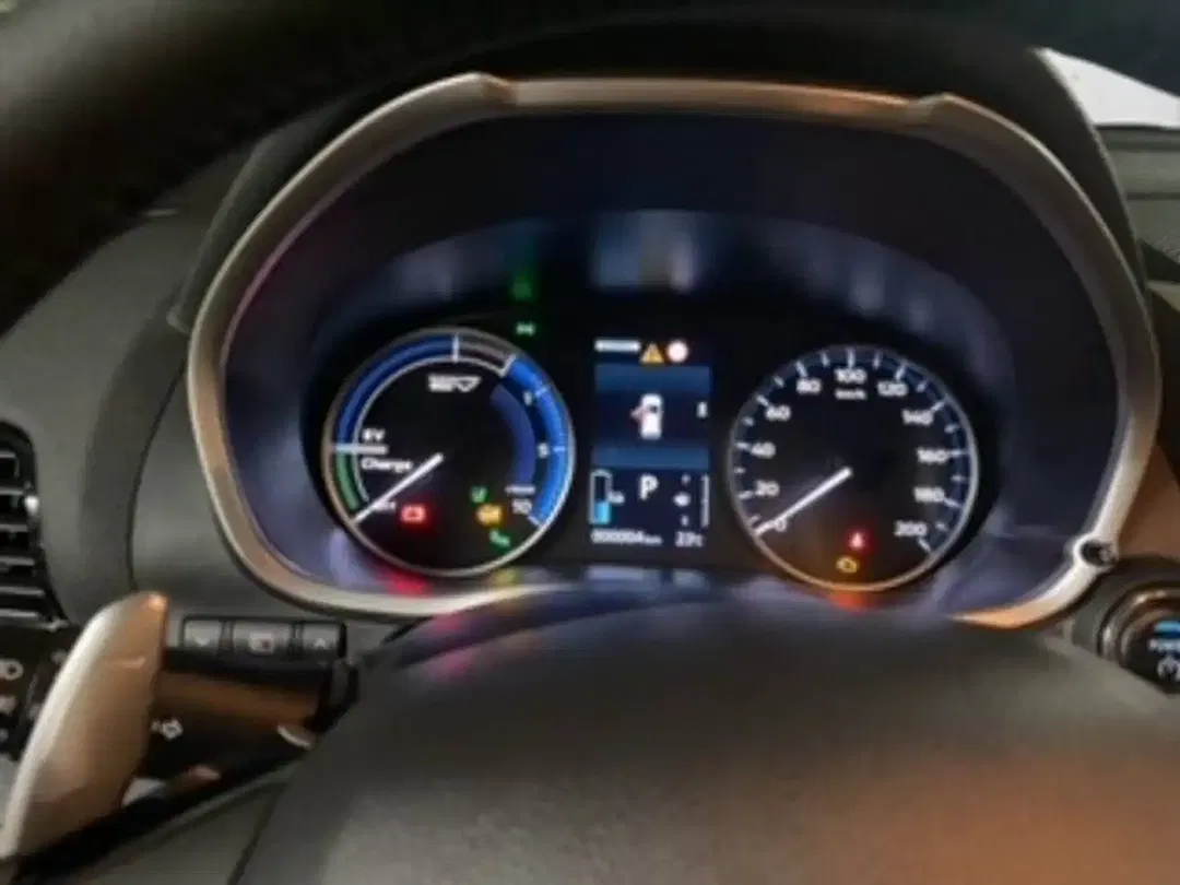 Mitsubishi Eclipse Cross PHEV AUT Select - Thumbnail 9