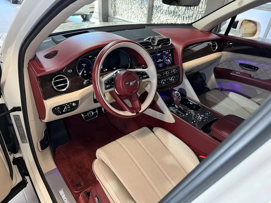 Bentley Bentayga 4.0 V8 First Edition Mulliner - Thumbnail 12