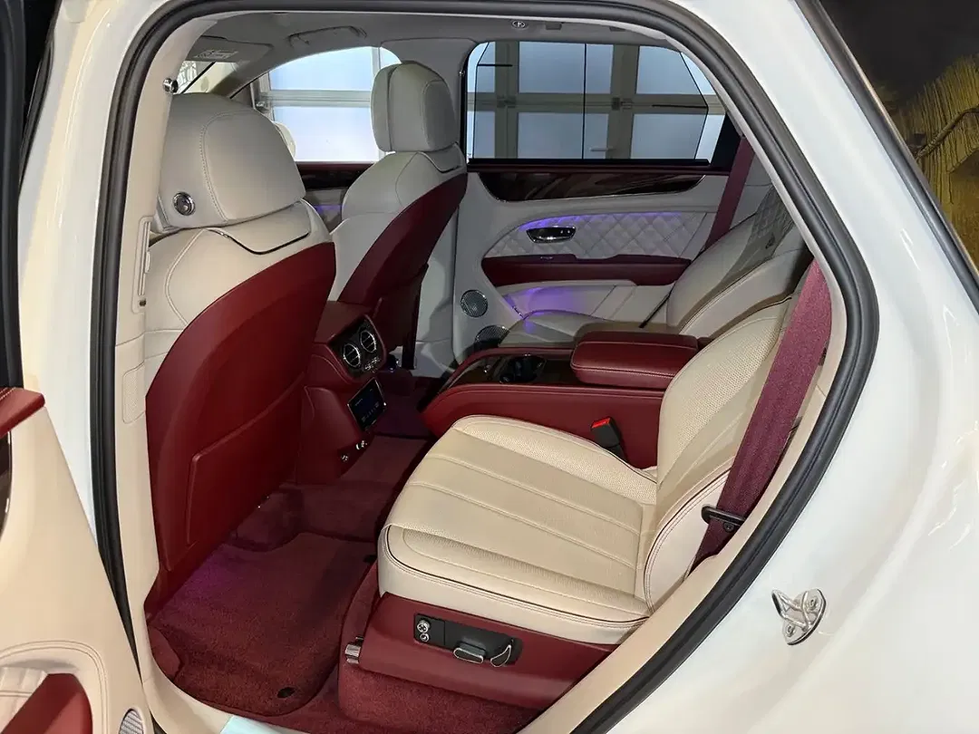 Bentley Bentayga 4.0 V8 First Edition Mulliner - Thumbnail 14