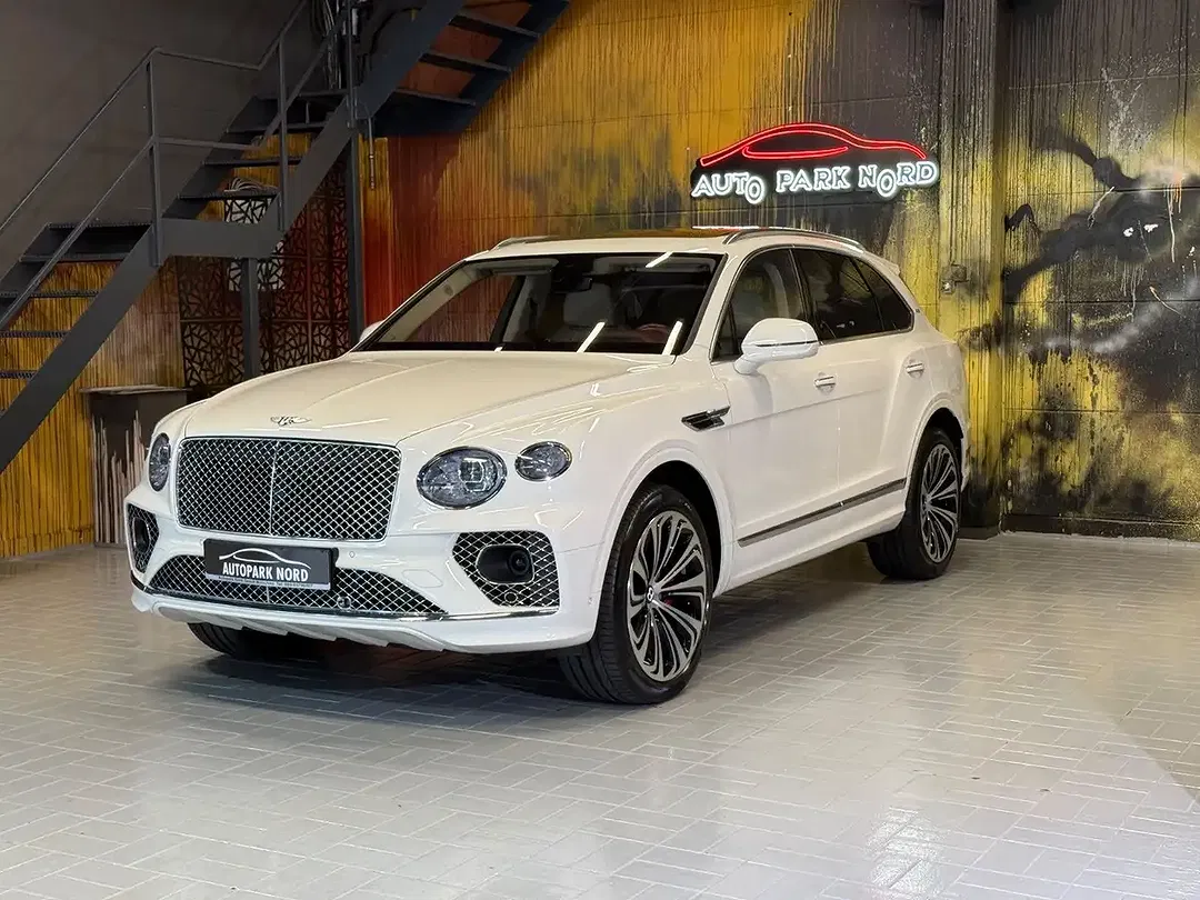 Bentley Bentayga 4.0 V8 First Edition Mulliner - Thumbnail 3