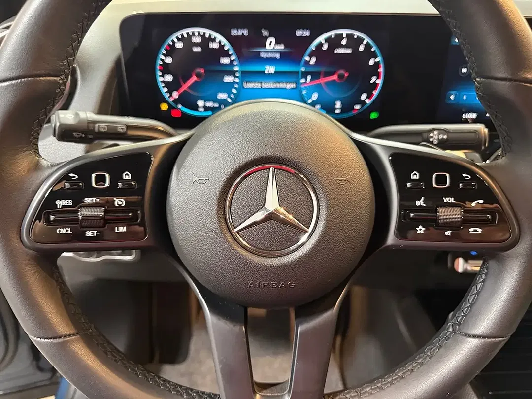 Mercedes-Benz GLB 180 Progressive - Thumbnail 16