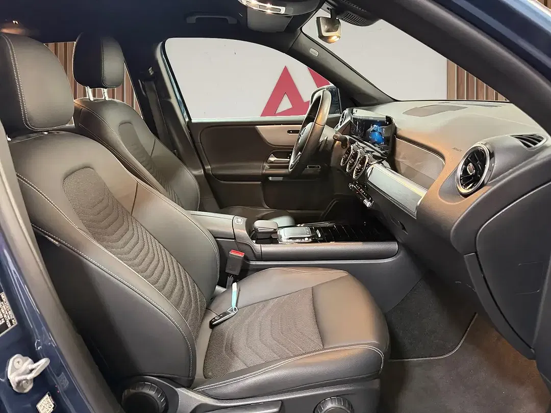 Mercedes-Benz GLB 180 Progressive - Thumbnail 30