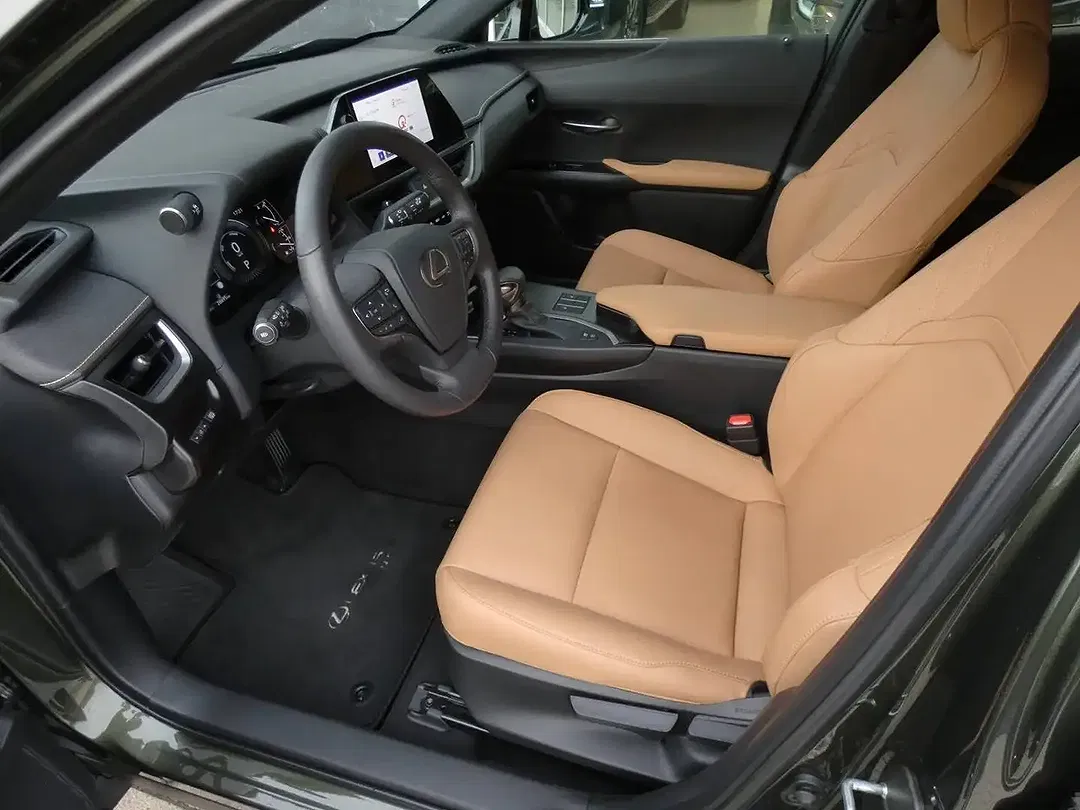 Lexus UX 250h Hybrid F SPORT Design - Thumbnail 14