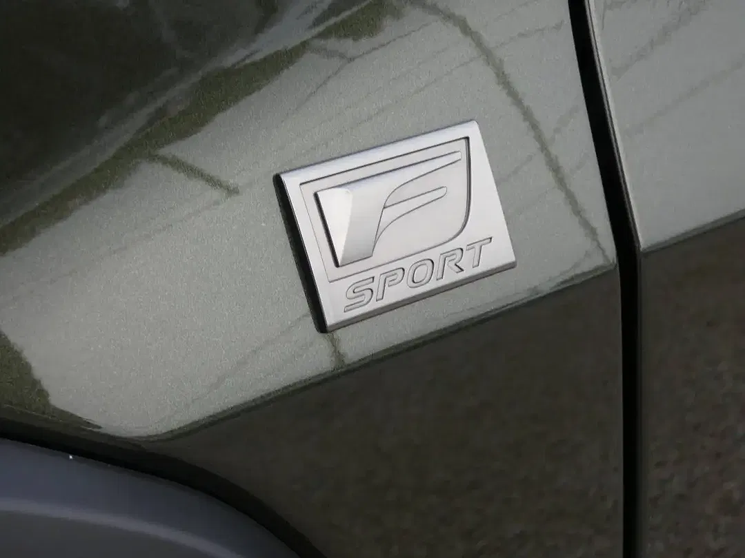 Lexus UX 250h Hybrid F SPORT Design - Thumbnail 8