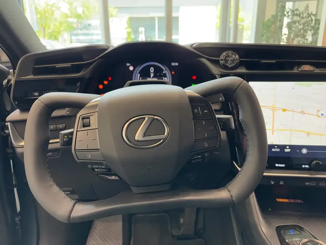 Lexus RZ DIRECT4 Luxury - Thumbnail 11