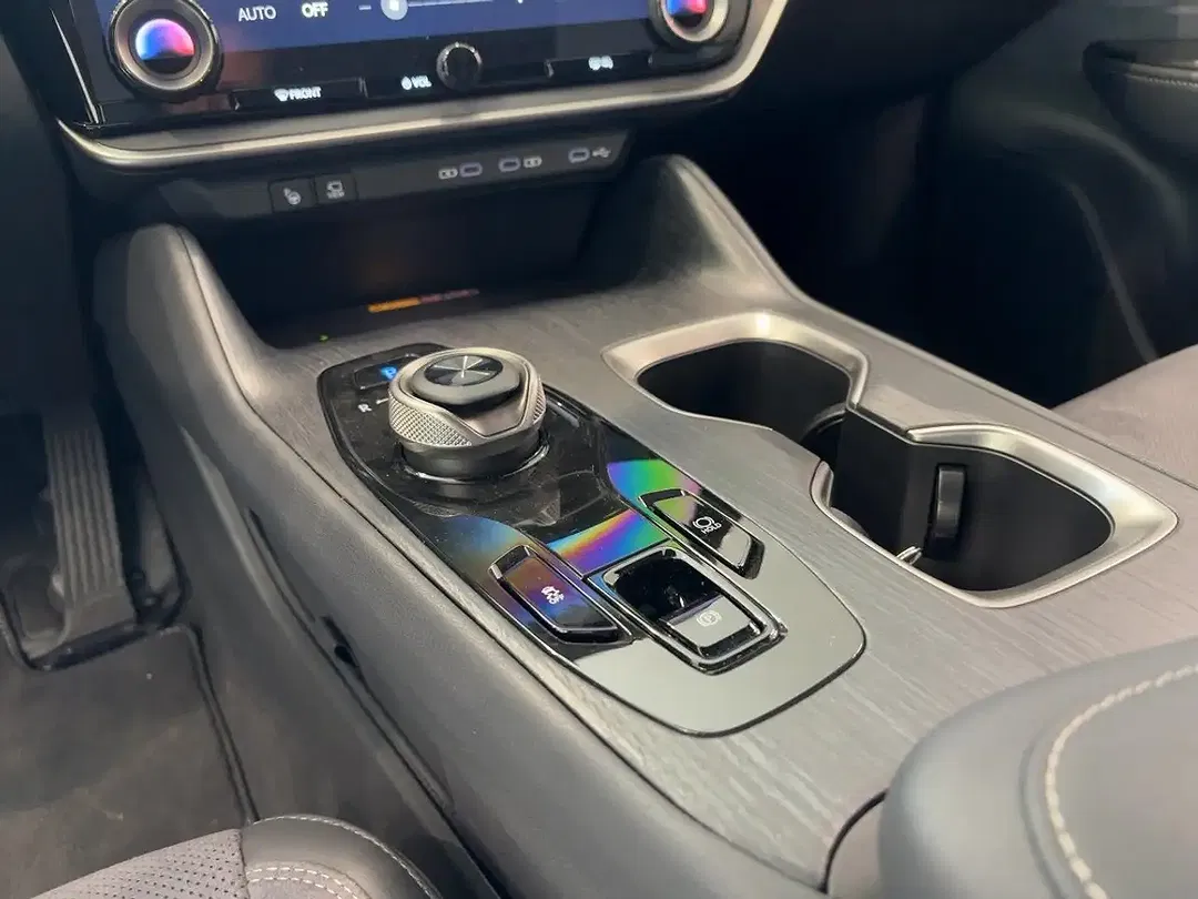 Lexus RZ DIRECT4 Luxury - Thumbnail 13