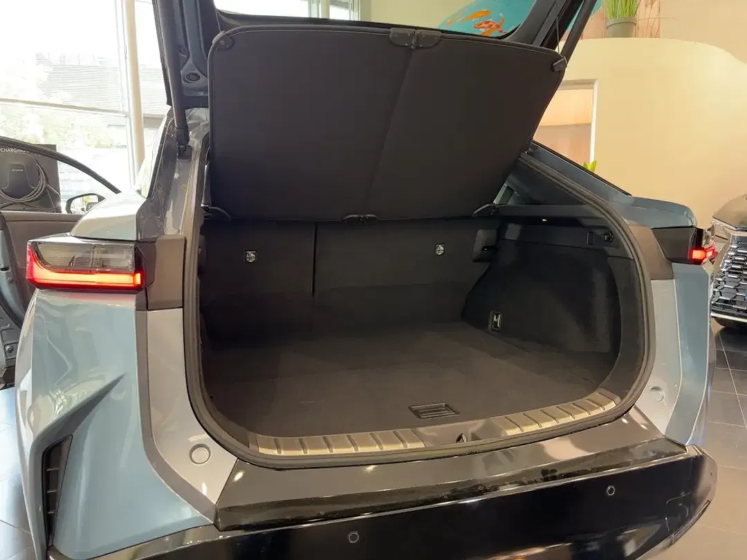 Lexus RZ DIRECT4 Luxury - Thumbnail 7