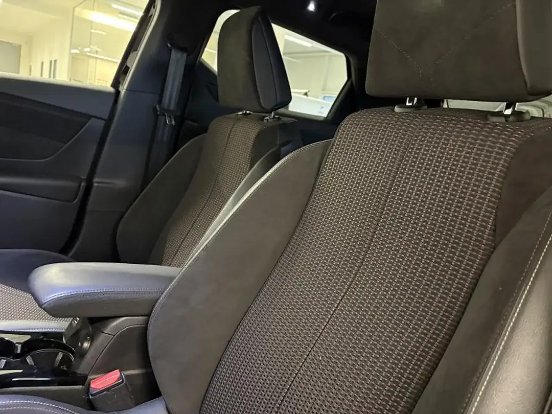 DS Automobiles DS 3 Crossback - Thumbnail 10