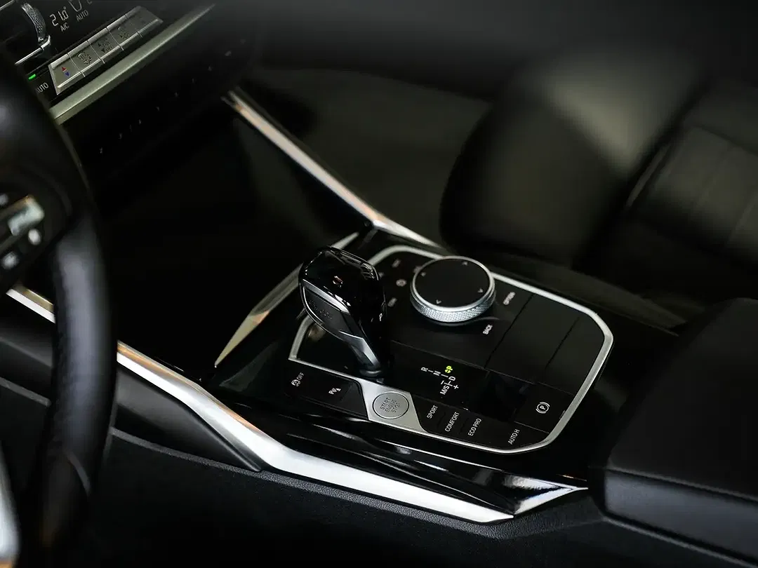 BMW 320 xDrive Touring Sport Line - Thumbnail 12
