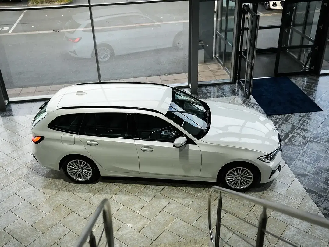 BMW 320 xDrive Touring Sport Line - Thumbnail 7