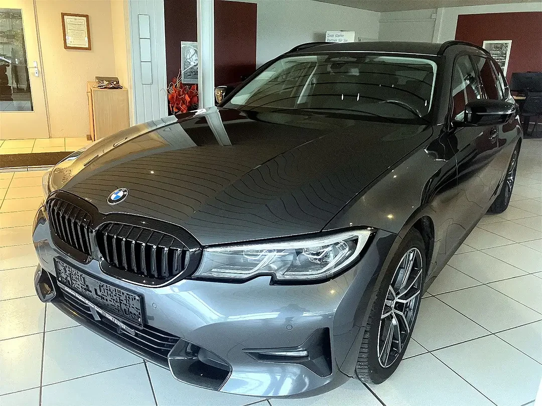 BMW 318 Sport Line - Afbeelding 1