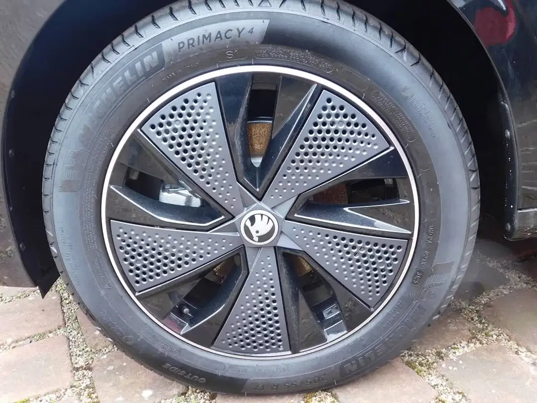 Skoda Kamiq 1.5 TSI Monte Carlo - Thumbnail 5