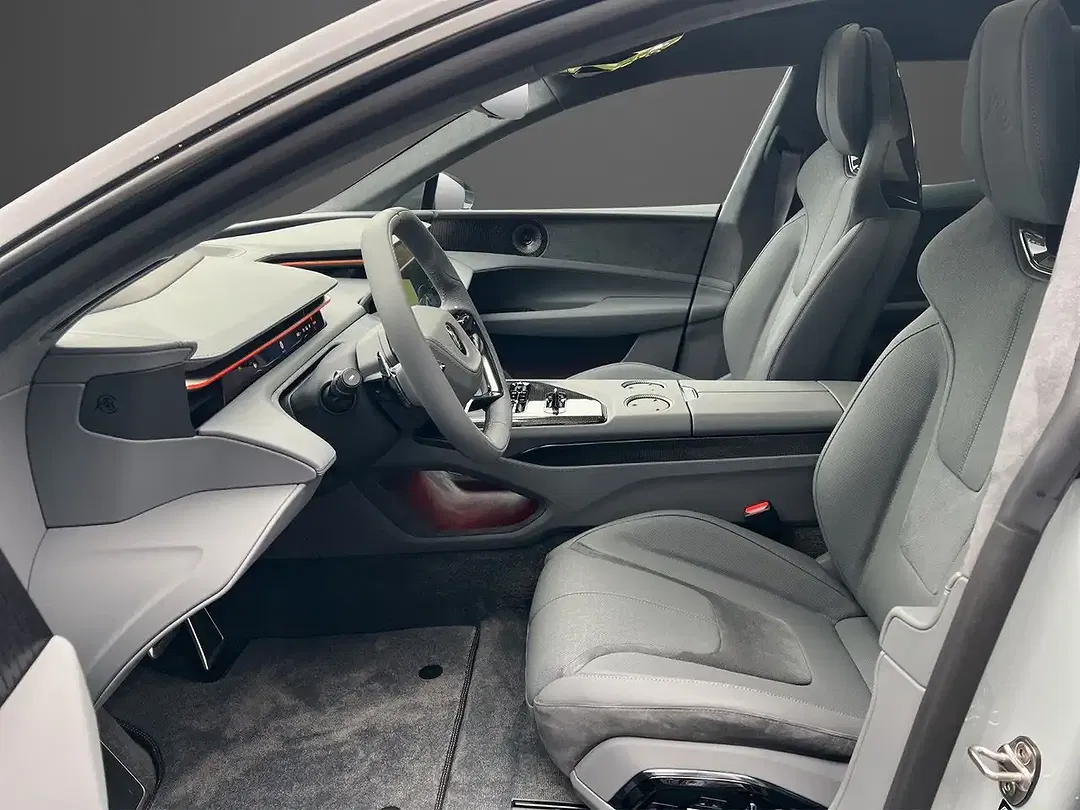 Lotus Emeya S - Thumbnail 12