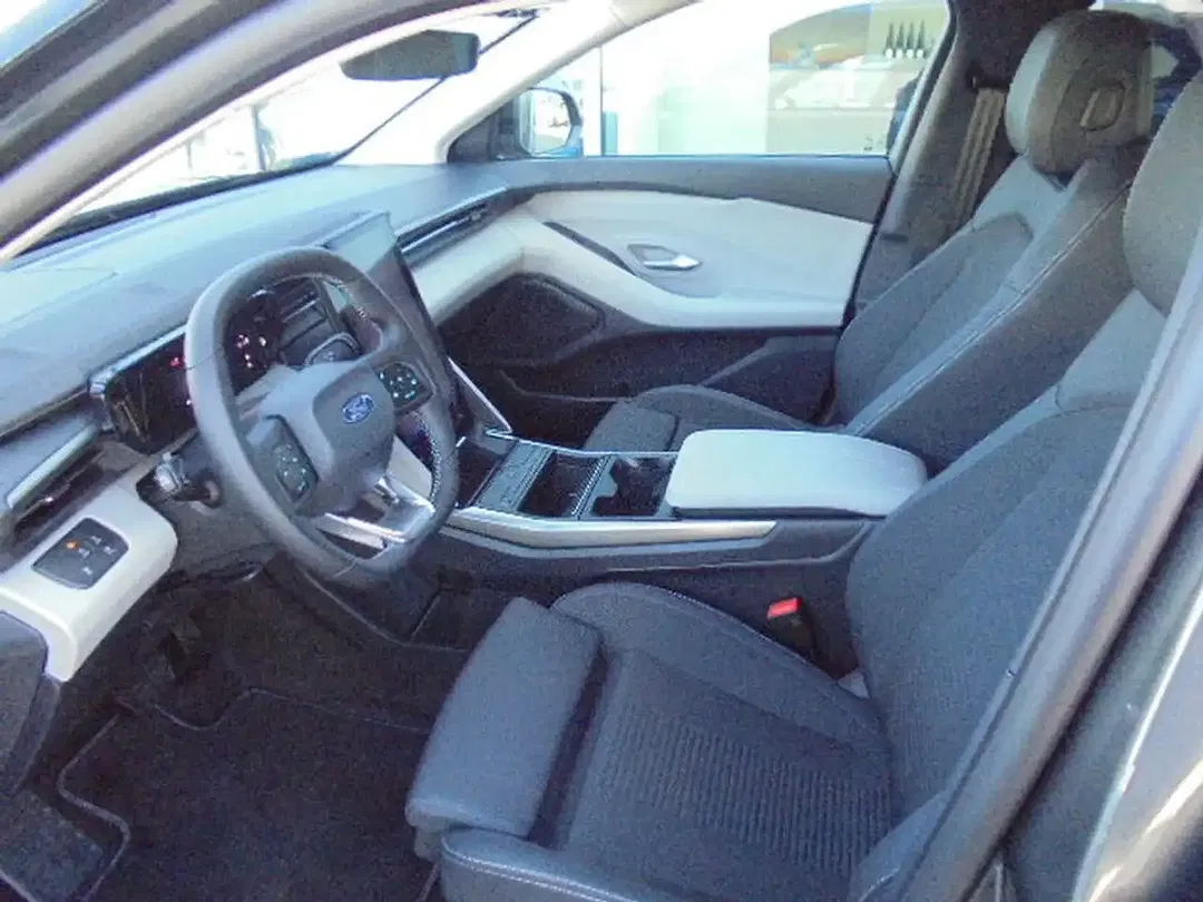 Ford Explorer Select - Thumbnail 5