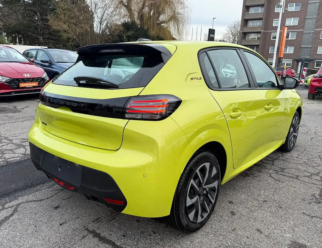 Peugeot 208 Style - Thumbnail 8