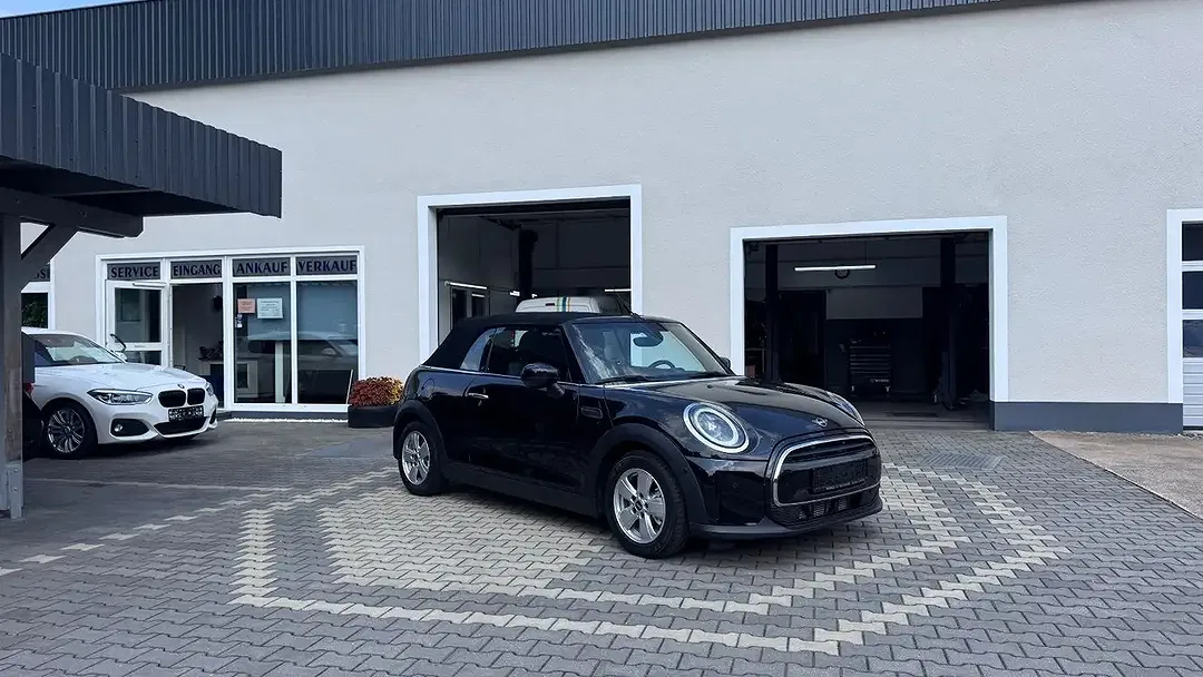 MINI Cooper Essential Trim - foto 1