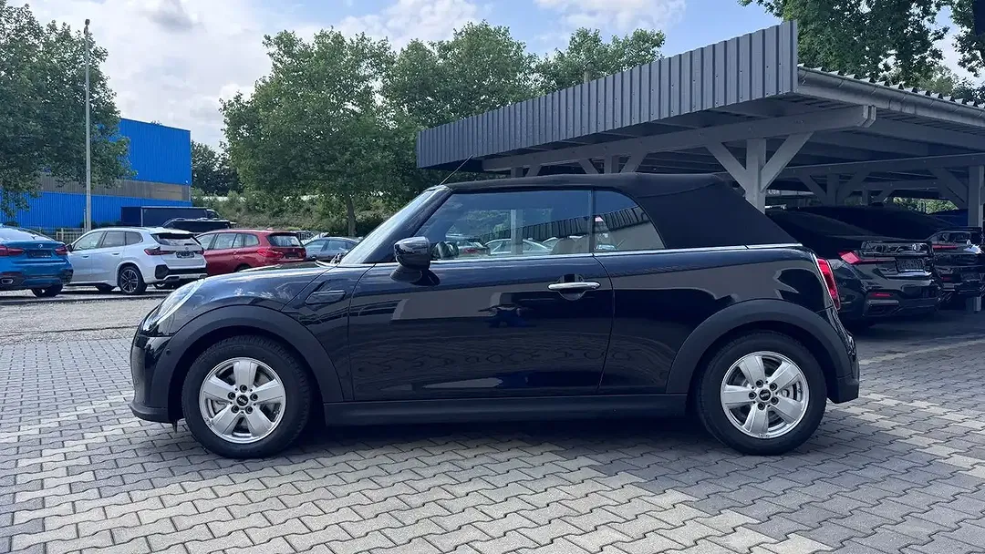 MINI Cooper Essential Trim - Thumbnail 3