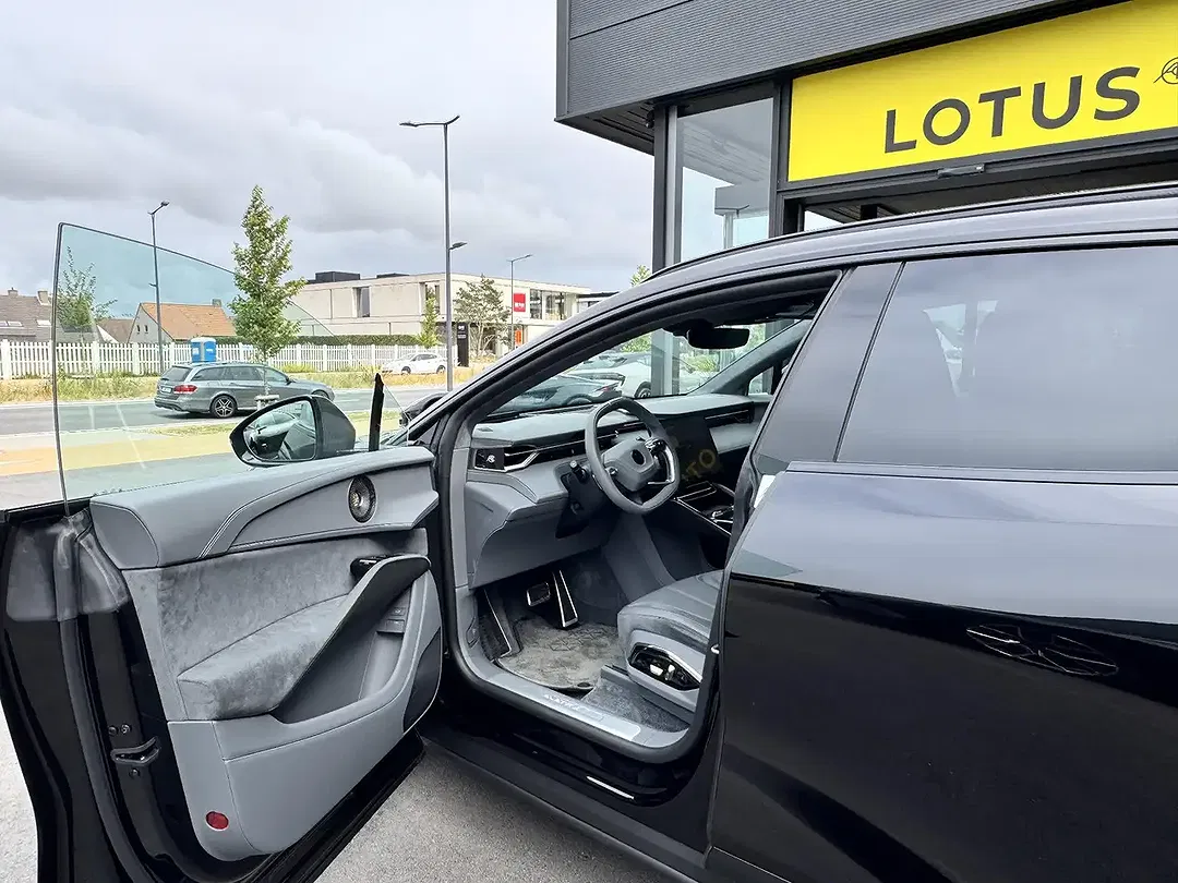 Lotus Eletre 675 R - Thumbnail 16
