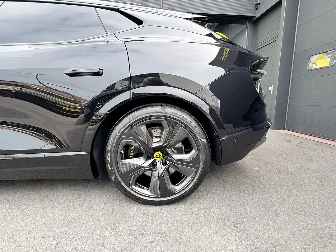 Lotus Eletre 675 R - Thumbnail 40