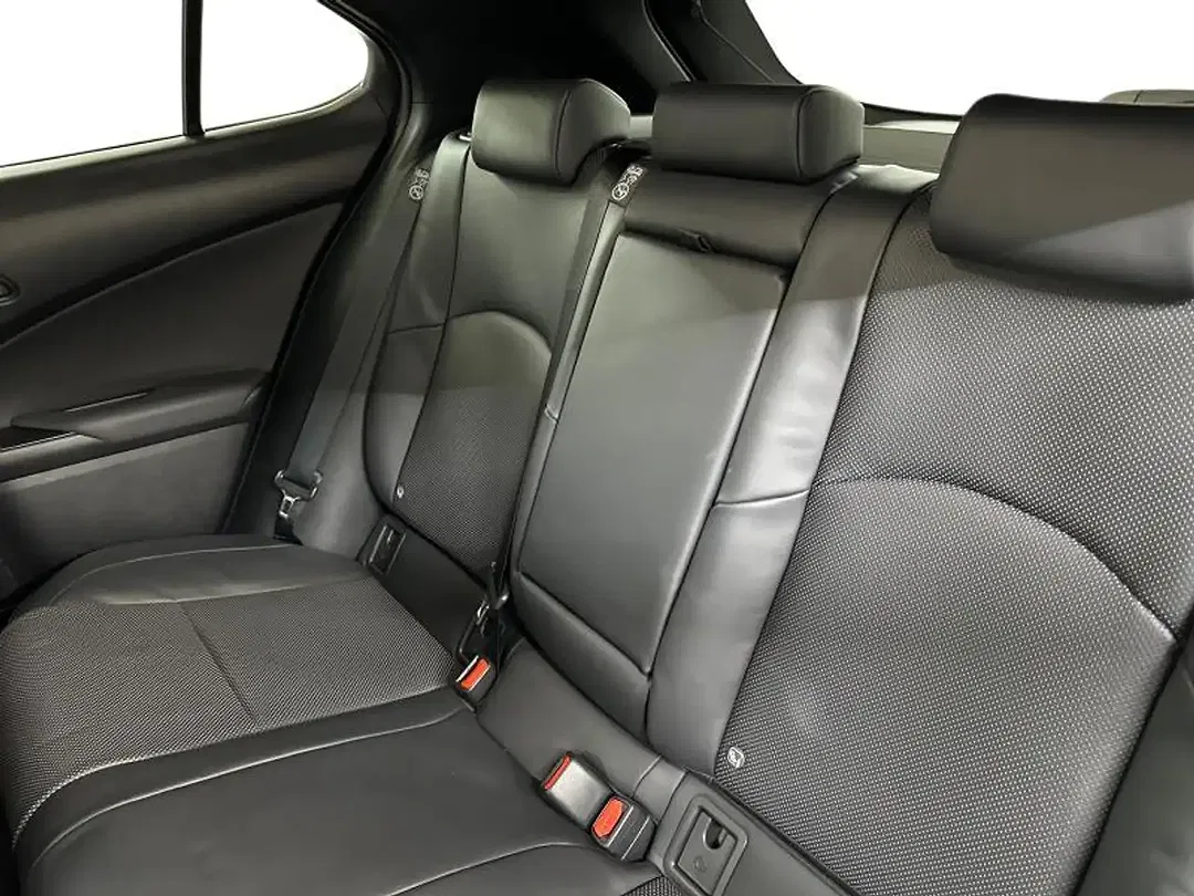 Lexus UX 300h Executive Line - Thumbnail 10