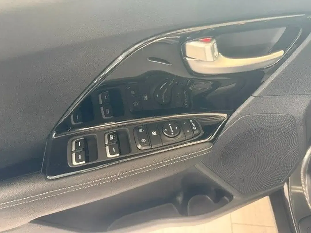Kia Niro Vision - Thumbnail 15