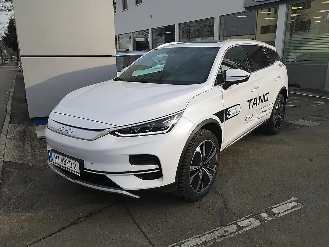 BYD Tang Flagship - foto 1