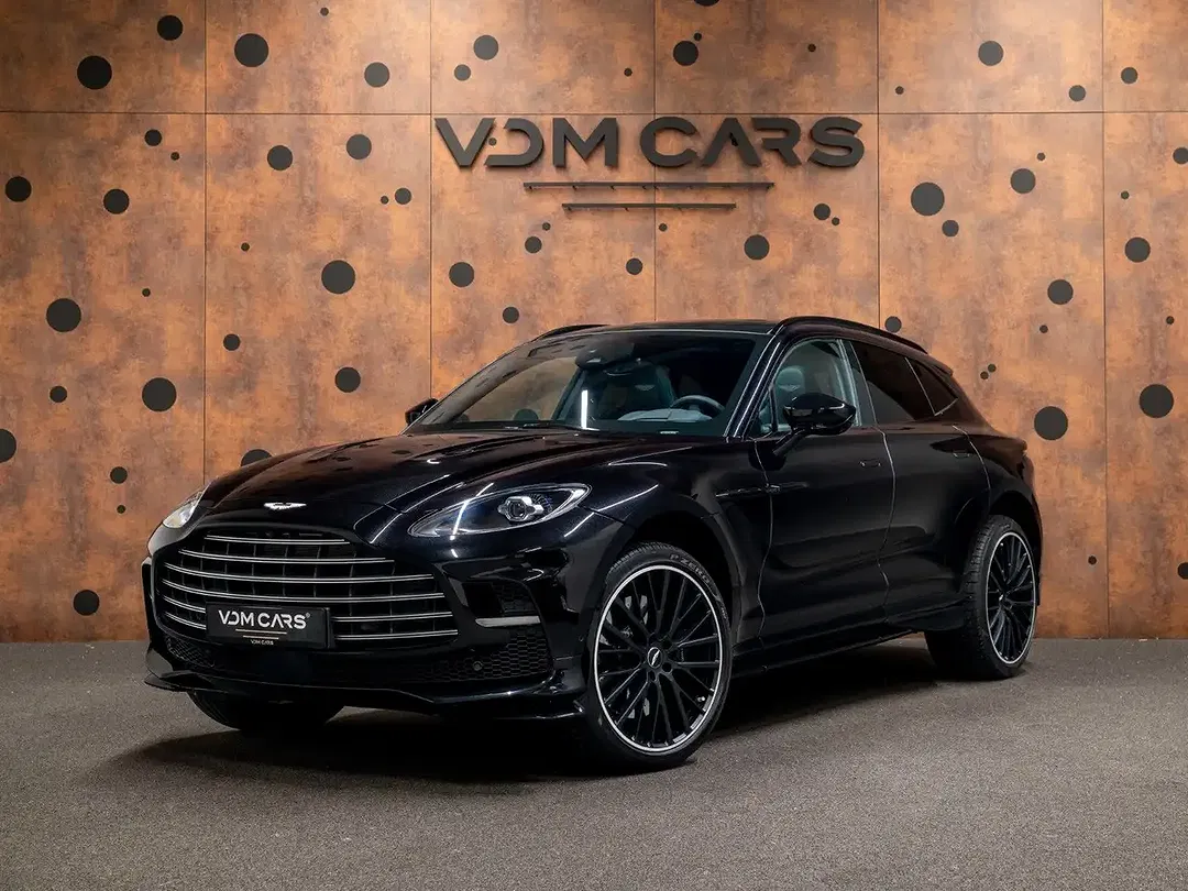 Aston Martin DBX 707 - foto 1