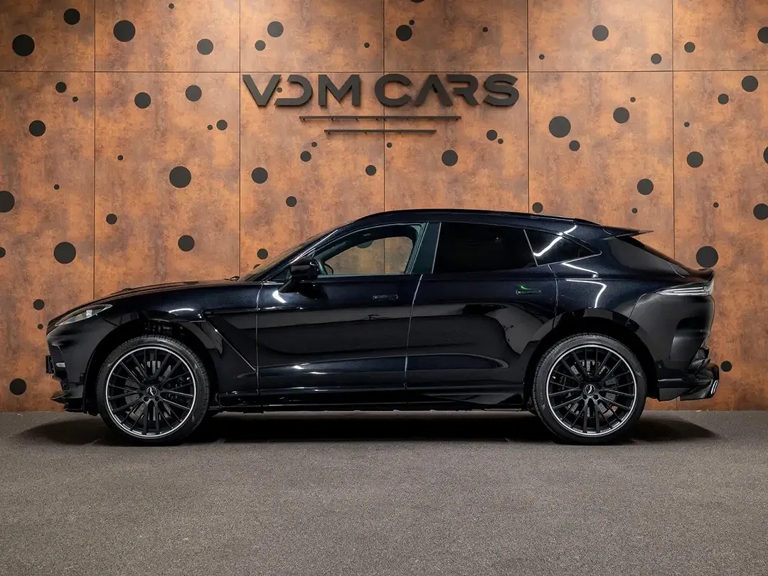 Aston Martin DBX 707 - foto 2