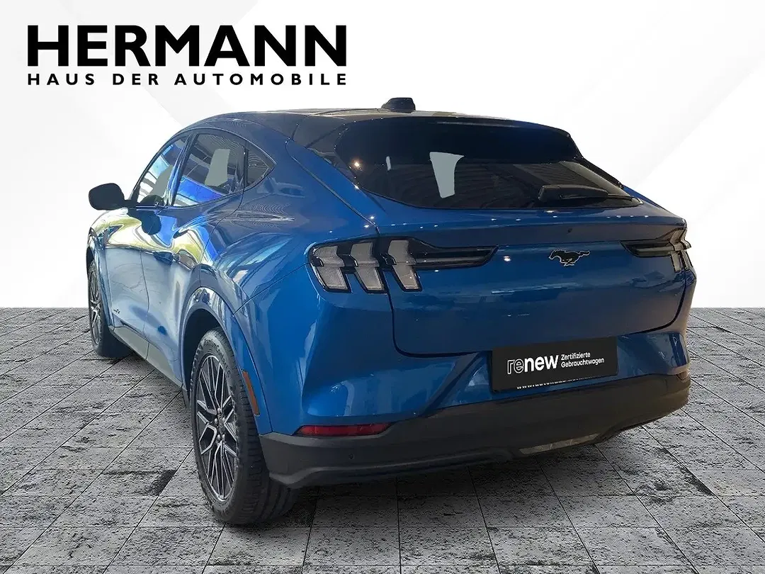 Ford Mustang Mach-E Premium - Thumbnail 4